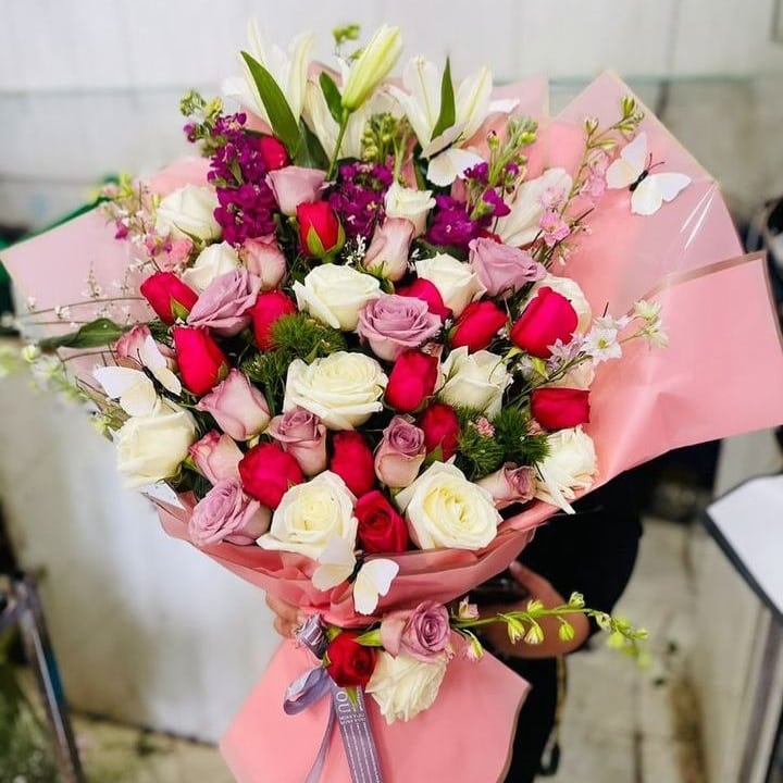 Excellent grand bouquet de roses