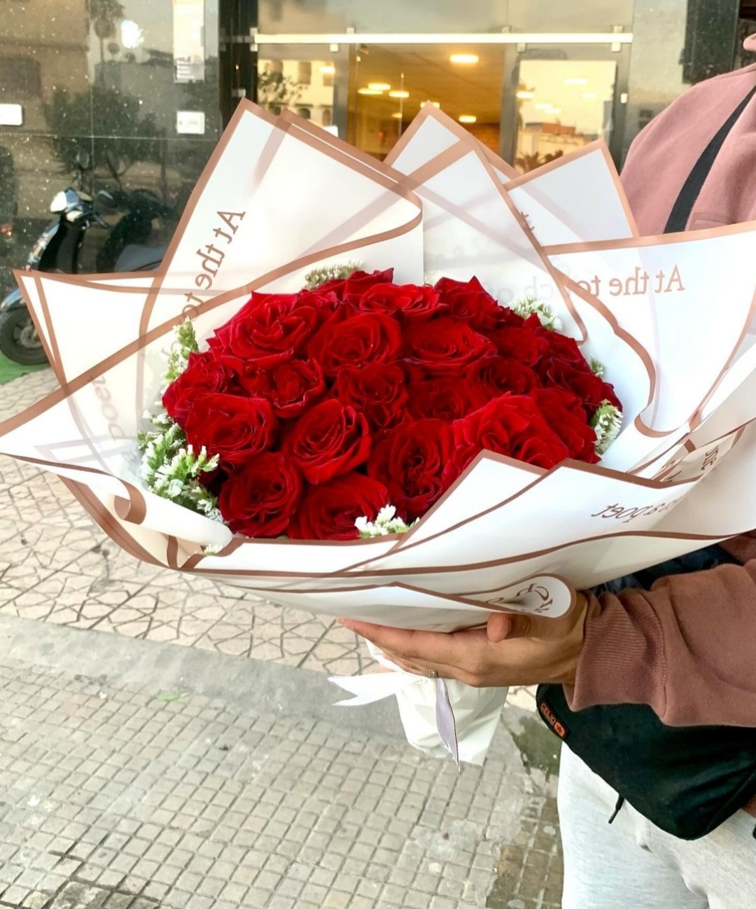 Un bouquet de roses pour sortir avec quelqu'un