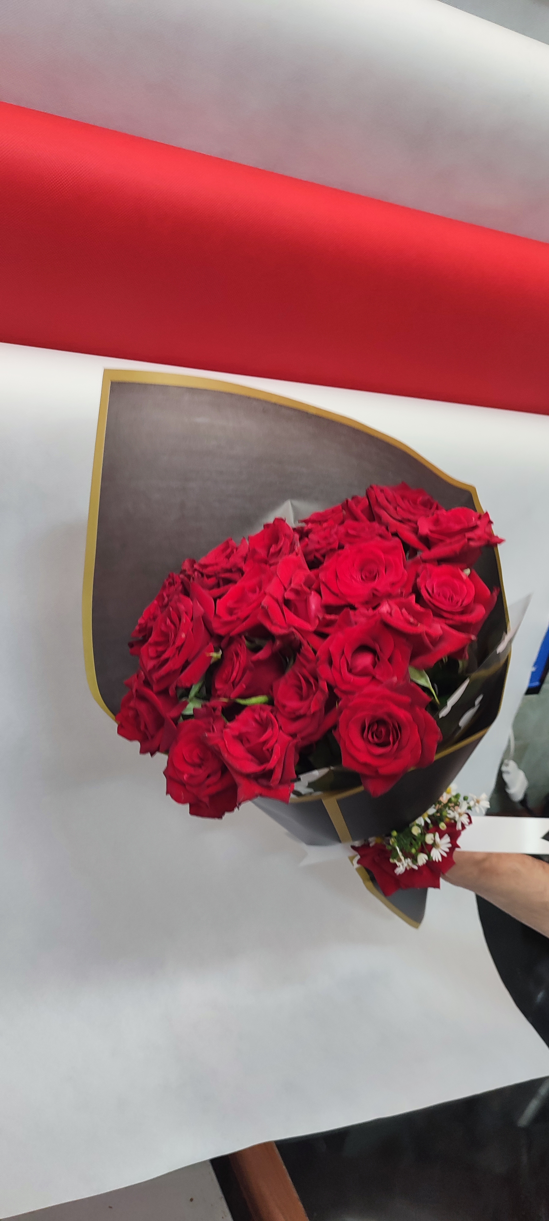 red rose bouquet